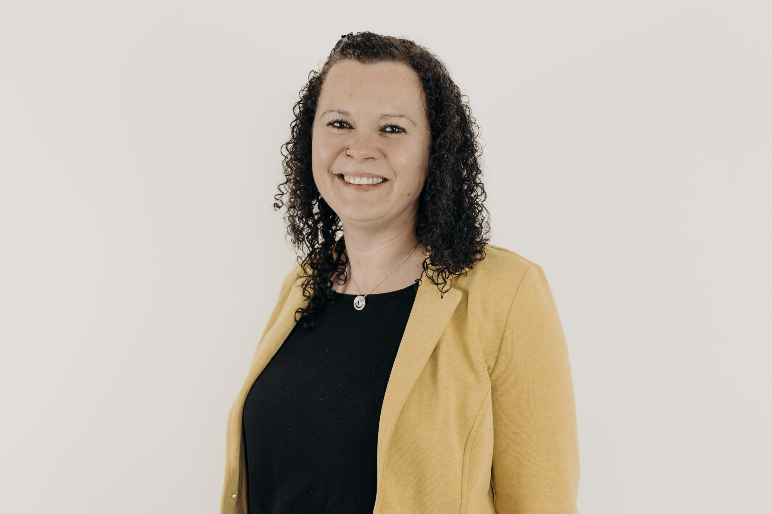 09-01- PerspektiveStraubingPortraits_shootsbysirin-46 09-01- PerspektiveStraubingPortraits_shootsbysirin-46